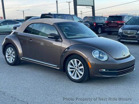 Used 2013 Volkswagen Beetle TDI image 4