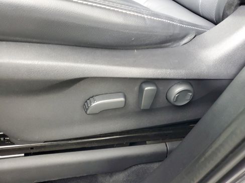 Used 2022 Subaru Ascent Limited image 30