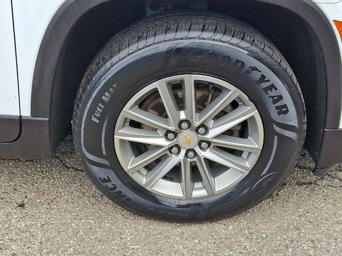 Certified 2023 Chevrolet Traverse LT image 27