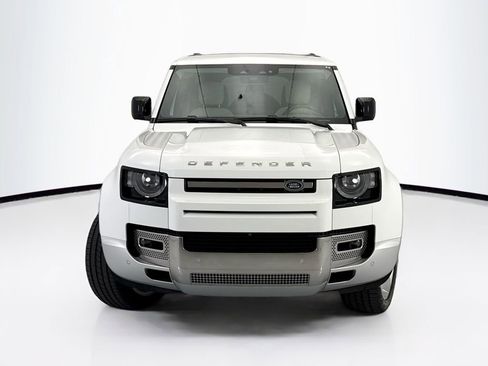 Used 2023 Land Rover Defender 130 First Edition image 2