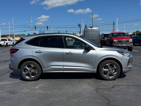 Used 2024 Ford Escape ST-Line w/ Tech Pack #1 AWD/4WD image 3