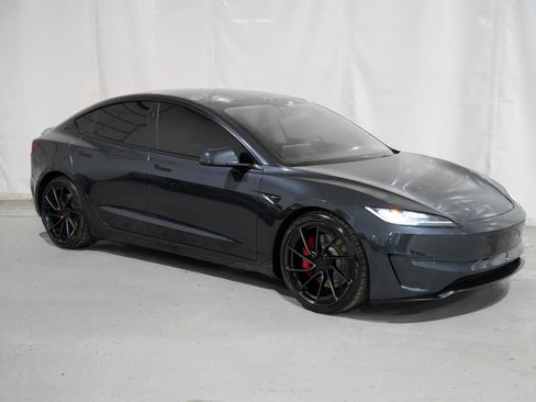 Used 2024 Tesla Model 3 Performance AWD/4WD image 8