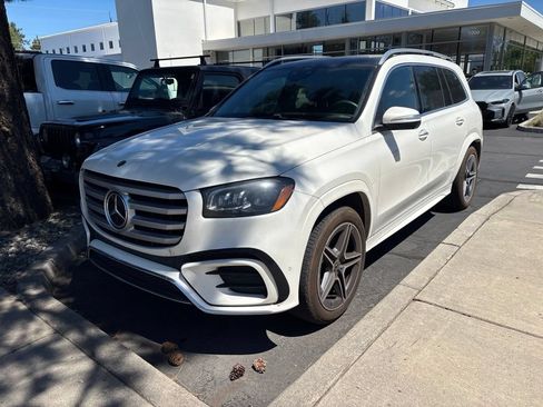 Used 2024 Mercedes-Benz GLS 450 4MATIC image 1