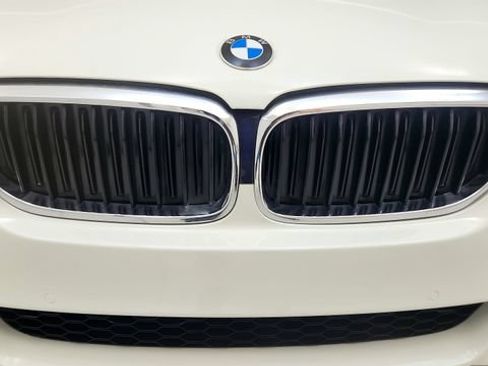 Used 2018 BMW 530e w/ M Sport Package 2 RWD image 23