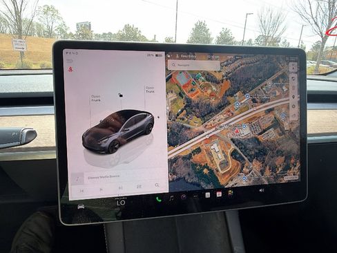 Used 2023 Tesla Model 3 Standard Range image 30