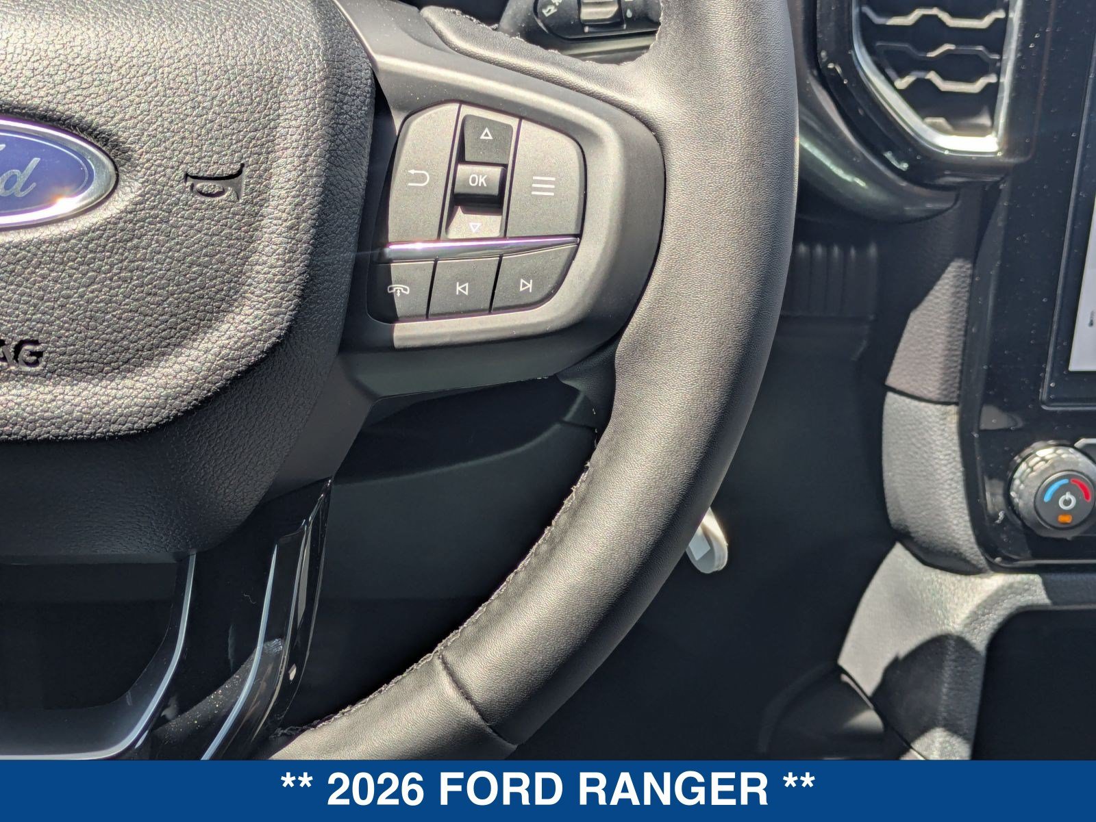 New 2026 Ford Ranger XLT w/ Black Appearance Package RWD image 23