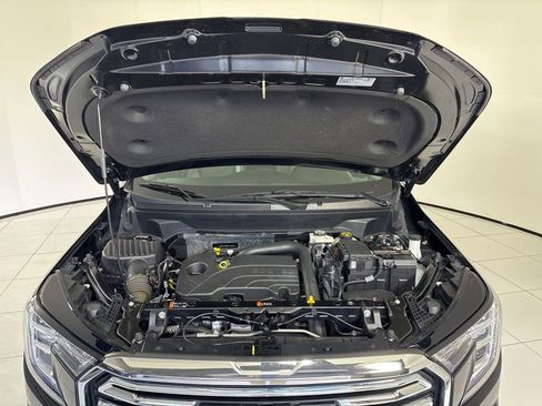 Used 2023 GMC Terrain SLT image 11