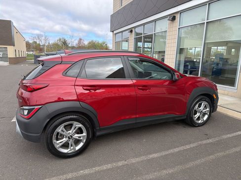 Used 2023 Hyundai Kona SEL w/ Convenience Package image 3