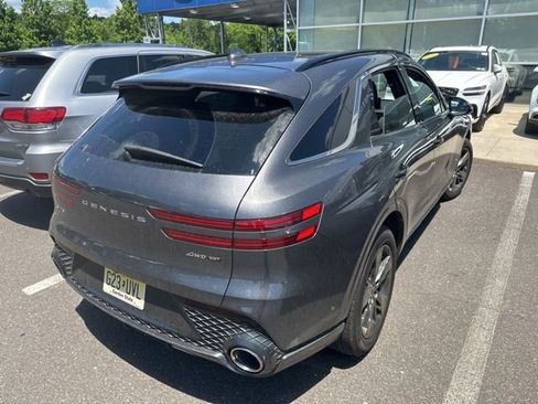 Used 2022 Genesis GV70 3.5T Sport w/ Sport Advanced Package AWD/4WD image 11