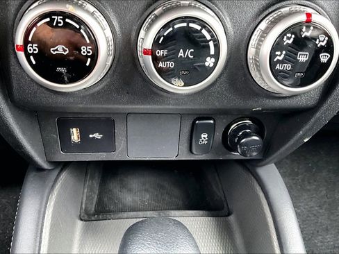 Used 2024 Mitsubishi Outlander Sport ES AWD/4WD image 31