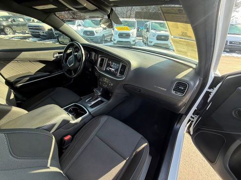 Used 2020 Dodge Charger SXT image 15