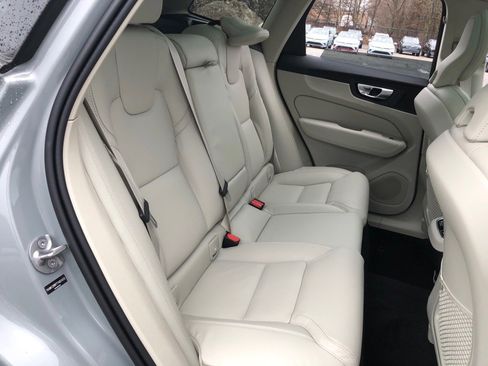 New 2026 Volvo XC60 B5 Ultra w/ Protection Package Premier AWD/4WD image 36