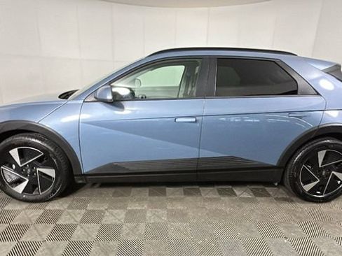 Used 2025 Hyundai Ioniq 5 SEL RWD image 6