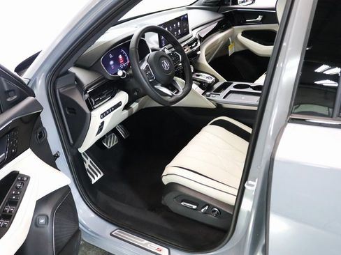 Used 2026 Acura MDX Type S image 16