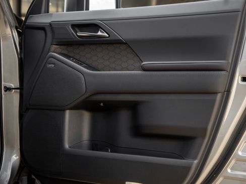 Used 2026 Lexus GX 550 w/ Accessory Package (2T) image 45