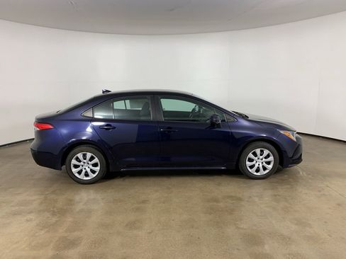 Used 2022 Toyota Corolla LE FWD image 7
