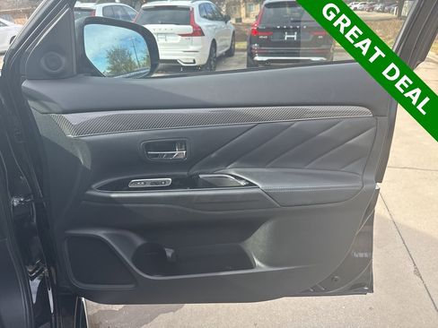 Used 2019 Mitsubishi Outlander SEL image 10