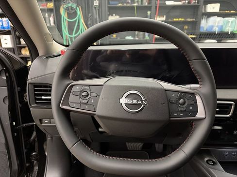 New 2026 Nissan Sentra SR w/ Floor Mat Package FWD image 14