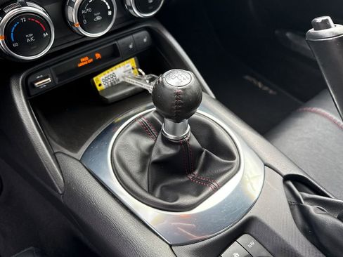 Used 2017 MAZDA MX-5 Miata RF Grand Touring RWD image 23