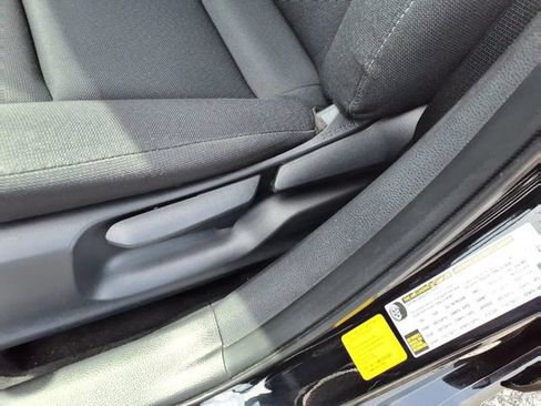 Used 2024 Toyota Corolla LE FWD image 44