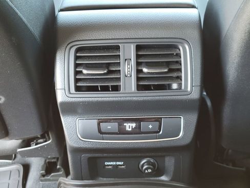 Used 2021 Audi Q5 2.0T Premium image 17