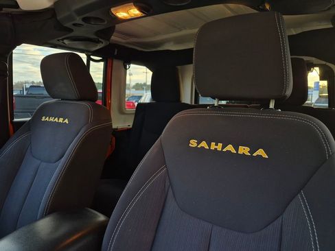Used 2013 Jeep Wrangler Unlimited Sahara w/ Connectivity Group image 17