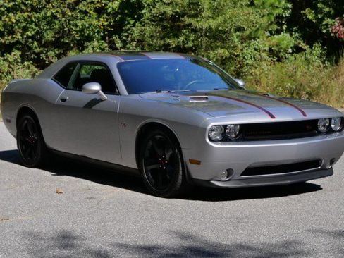 Used 2014 Dodge Challenger R/T w/ Blacktop Package image 4