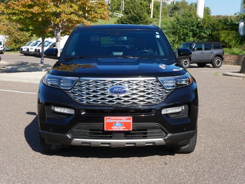 Used 2021 Ford Explorer Platinum w/ Equipment Group 601A image 2