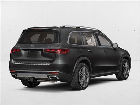 New 2026 Mercedes-Benz GLS 450 4MATIC image 2