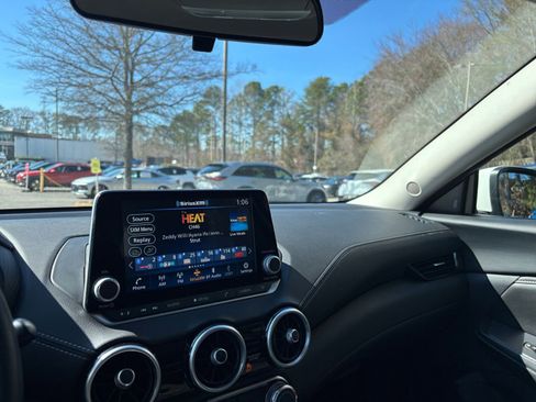 Used 2025 Nissan Sentra SV image 36