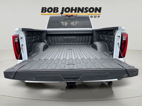 New 2026 GMC Sierra 3500 Denali w/ Technology Package AWD/4WD image 24
