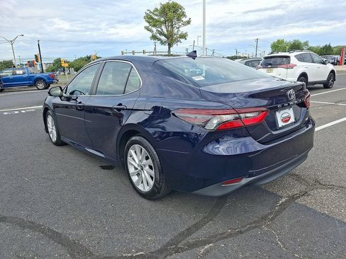 Used 2021 Toyota Camry LE FWD image 4