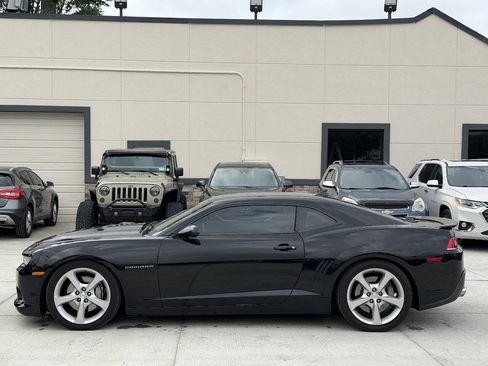 Used 2015 Chevrolet Camaro SS w/ RS Package RWD image 12