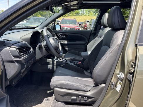 Used 2025 Subaru Forester Touring w/ Protection Package (1PH) AWD/4WD image 27