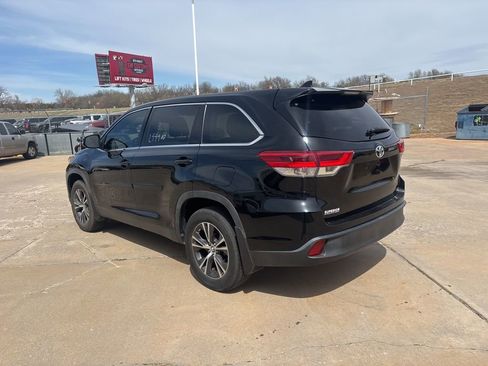 Used 2019 Toyota Highlander Plus image 8