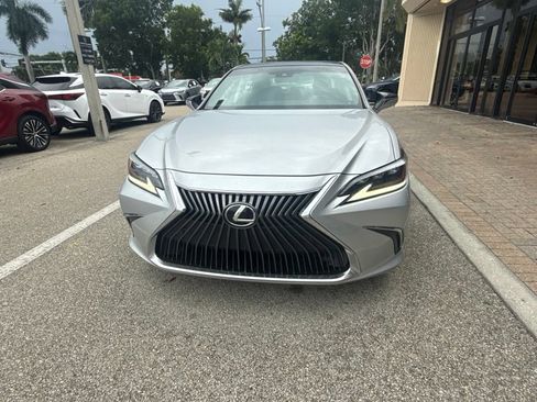 Used 2019 Lexus ES 350 FWD image 3