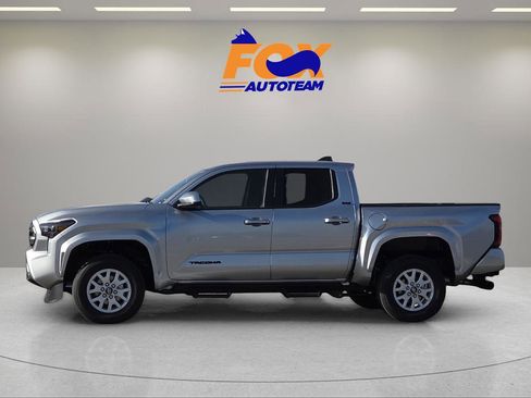 New 2026 Toyota Tacoma SR5 image 2
