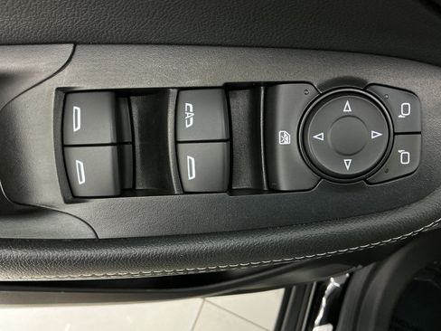 Used 2023 Buick Encore GX Select FWD image 37