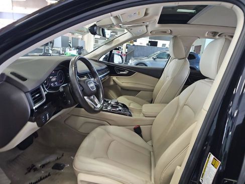 Used 2018 Audi Q7 3.0T Premium Plus AWD/4WD image 8