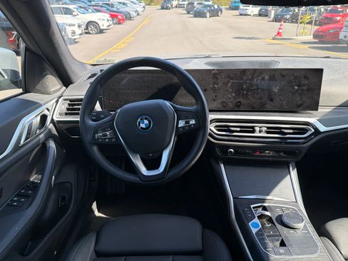 Used 2023 BMW i4 eDrive35 RWD image 5
