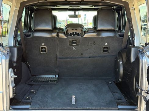Used 2019 Jeep Wrangler Unlimited Rubicon AWD/4WD image 22