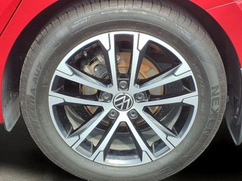 Certified 2024 Volkswagen Jetta Sport FWD image 8