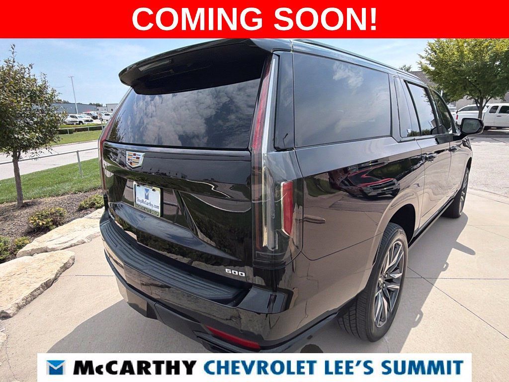 Used 2023 Cadillac Escalade ESV Sport w/ Touring Package AWD/4WD image 15