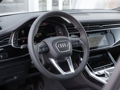 New 2026 Audi Q7 3.0T Premium Plus AWD/4WD image 11
