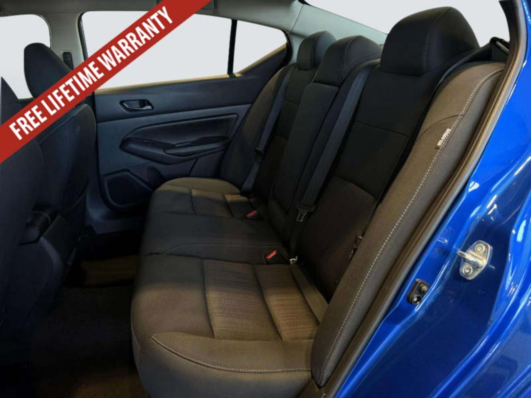 Used 2025 Nissan Altima 2.5 SV FWD image 29