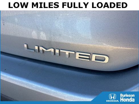 Used 2020 Toyota Highlander Limited image 9