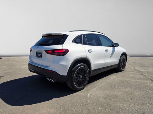 Used 2026 Mercedes-Benz GLA 250 4MATIC image 3