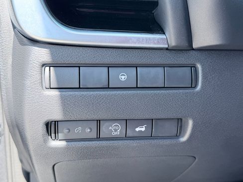 Used 2026 Nissan Rogue SL AWD/4WD image 13