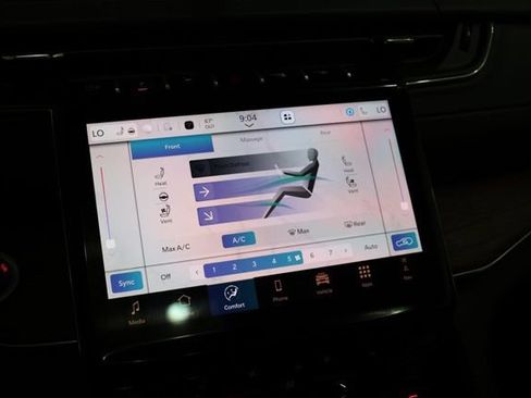 Used 2025 Jeep Grand Cherokee L Summit w/ Luxury Tech Group V AWD/4WD image 26