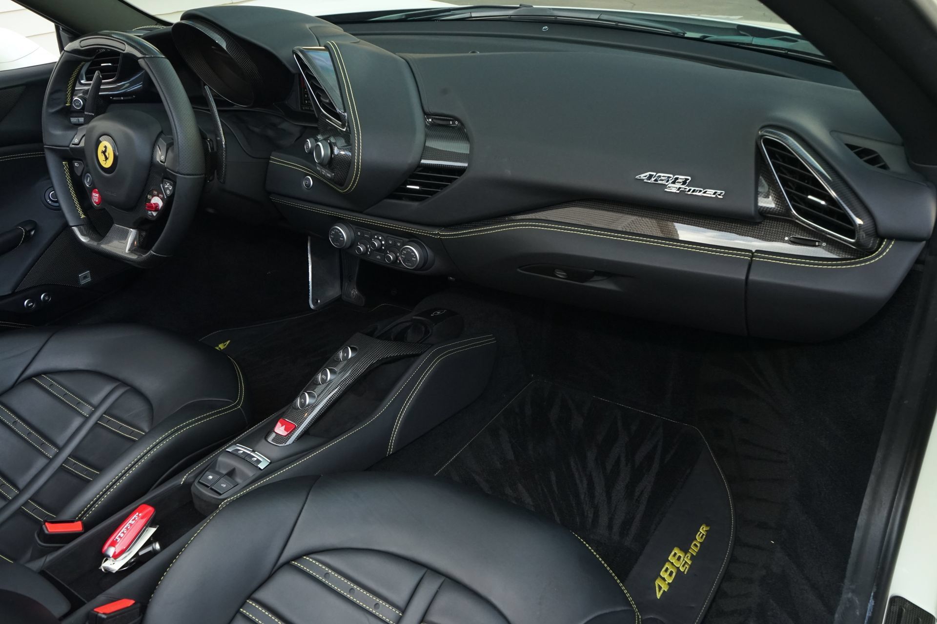 Used 2018 Ferrari 488 Spider RWD image 5